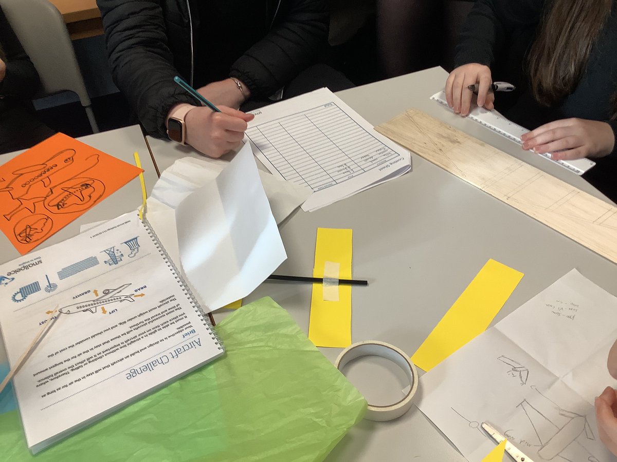 Braes_STEM's tweet photo. S2 @BraesHigh pupils working hard to design aeroplanes for @SmallpeiceTrust Aeroplane challenge #RRSA #Article29 https://t.co/icIfuSmRP5