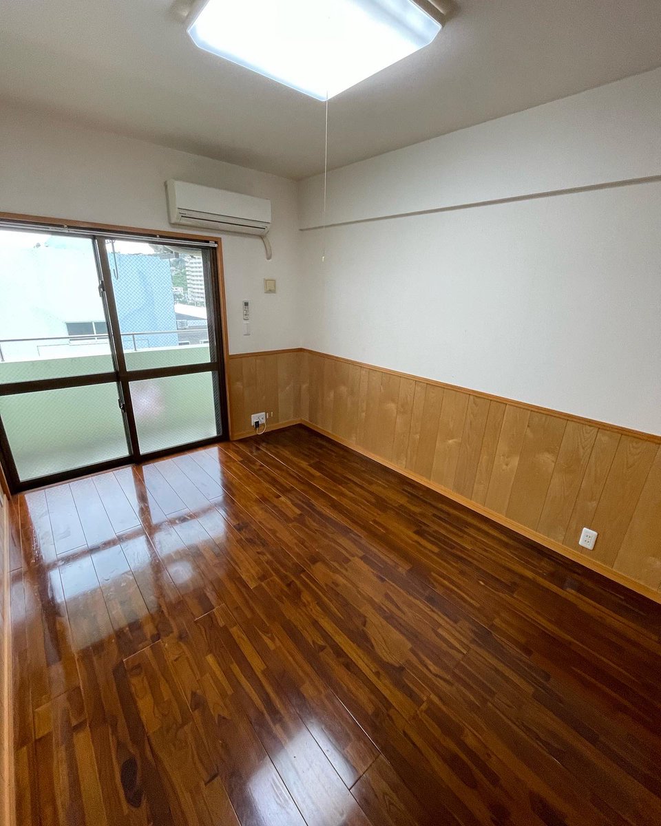 J00973196's tweet photo. 【コスモス西崎】
糸満市西崎1K
周辺にスーパー、コンビニあり家賃もリーズナブルなお部屋です♪

家賃　30,000円
共益費　3,000円
衛生費　700円
駐車場1台　4,000円

👇詳細は👇
https://t.co/WCNw9o3PSp

DMやメール等にてお気軽お問い合わせください☺️ https://t.co/MRnBUz2gPS