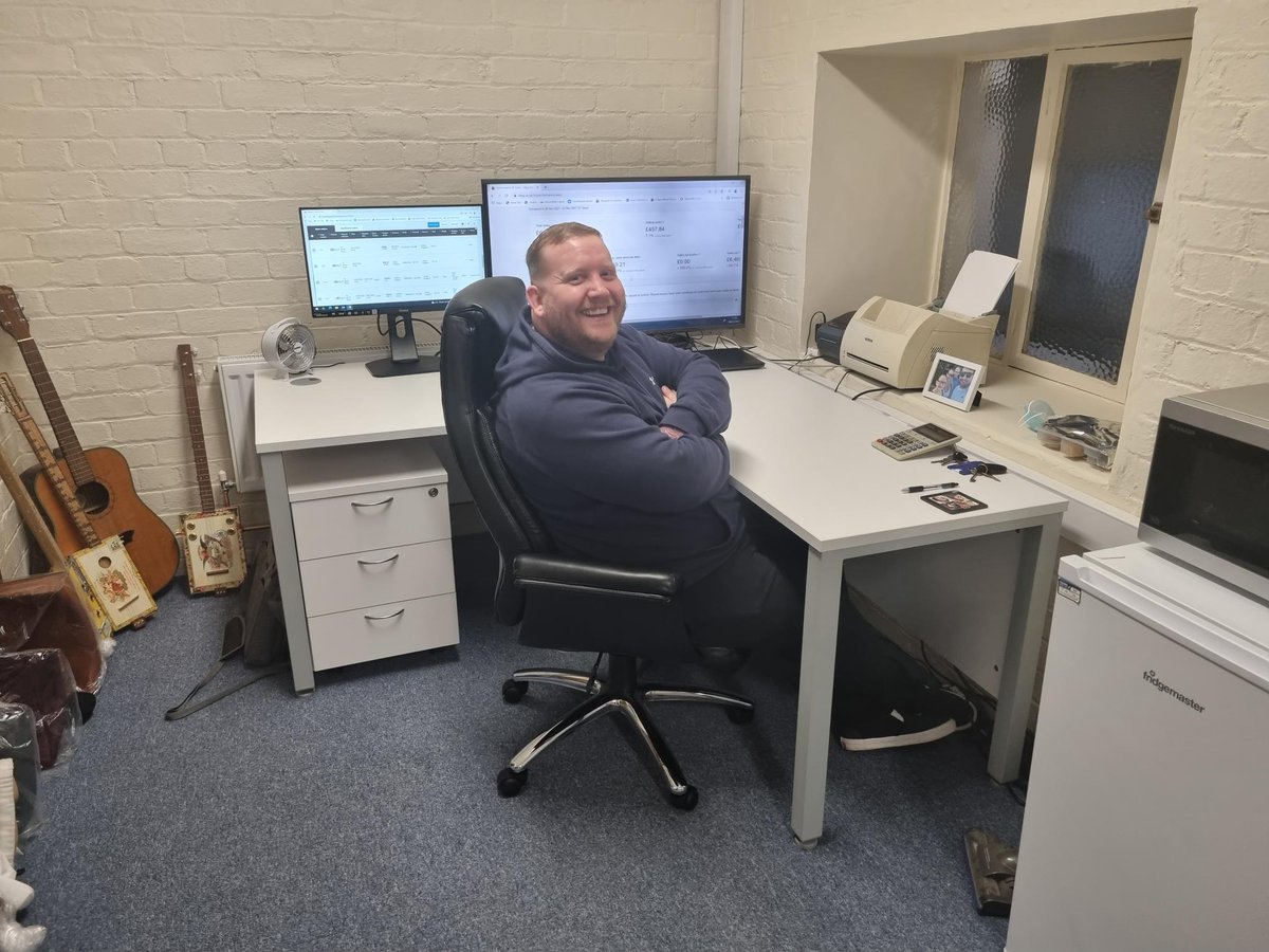 Shaun is delighted with his new office at Claire House Liverpool, funded as part of a generous donation from <a href="/64Trust/">The 64 Trust</a>, from which he now runs our eBay shop. Check out the bargains on offer here 👉 bit.ly/3uzTSo7