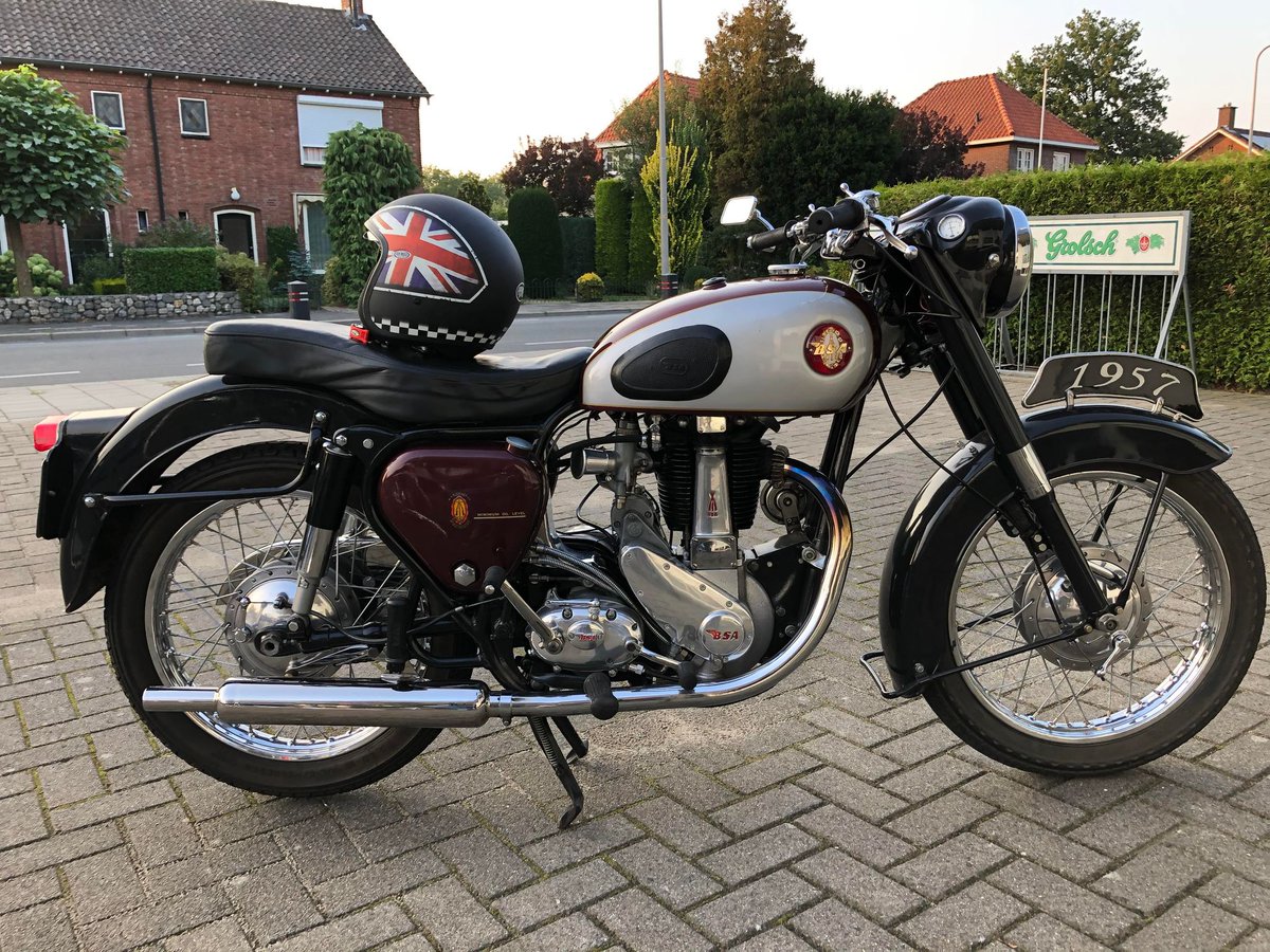bsamotorcycles_'s tweet photo. Here are some photos of André Poorthuis’ first &amp; current bikes. He started with a BSA B31 when he was 18 &amp; even got his driver’s license with it! Then onto his current B31 that was built back in 1957, &amp; he loves them! 
 
Keep sharing your stories &amp; photos with us 🏍 #BSAInMyDNA https://t.co/n1WO44NYhJ