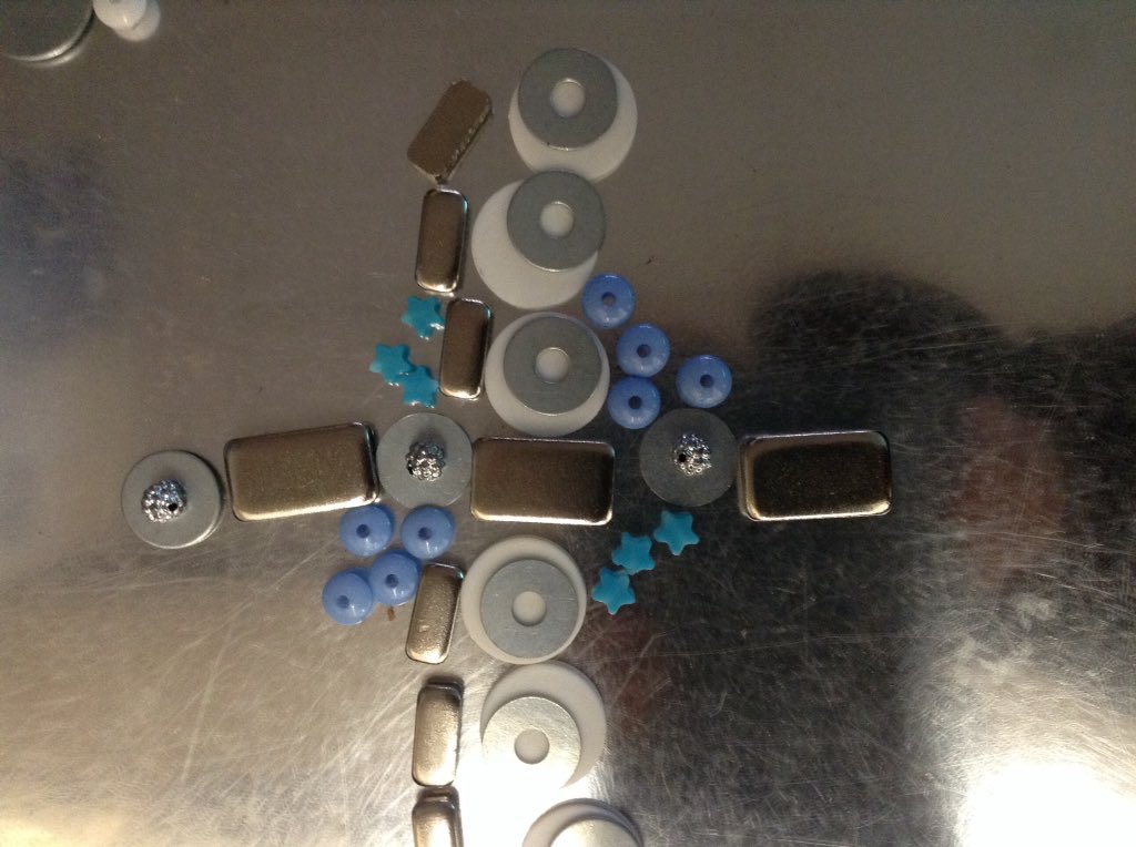 ECS_Keighley's tweet image. Reception&apos;s transient art masterpieces were inspired by the ice, frost and snow. #artists #supportingcreativity #pattern