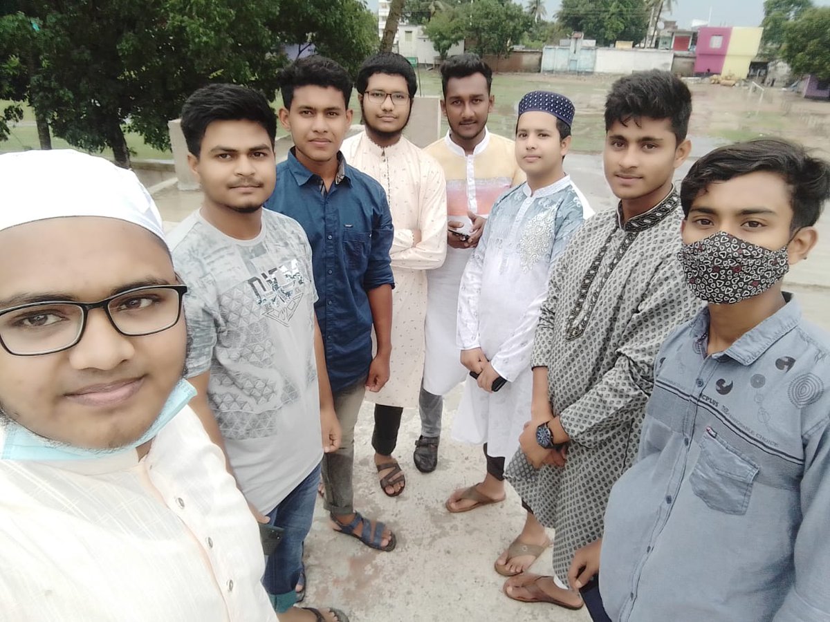 zubayer_hakim's tweet photo. Some rememberable moment https://t.co/hADVNM9K0p