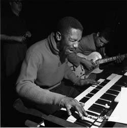 DaveDenyer's tweet photo. Stop press! an email from International Phonograph Inc just landed in my inbox with an irresistible offerโฆ a rare tape of the great Jimmy Smith live at the Paris Olympia, and at a very reasonable price. https://t.co/VtC76xzQ6H #jazz #music #tape #openreel #mastertape #analogue https://t.co/CJMk7gs8kG