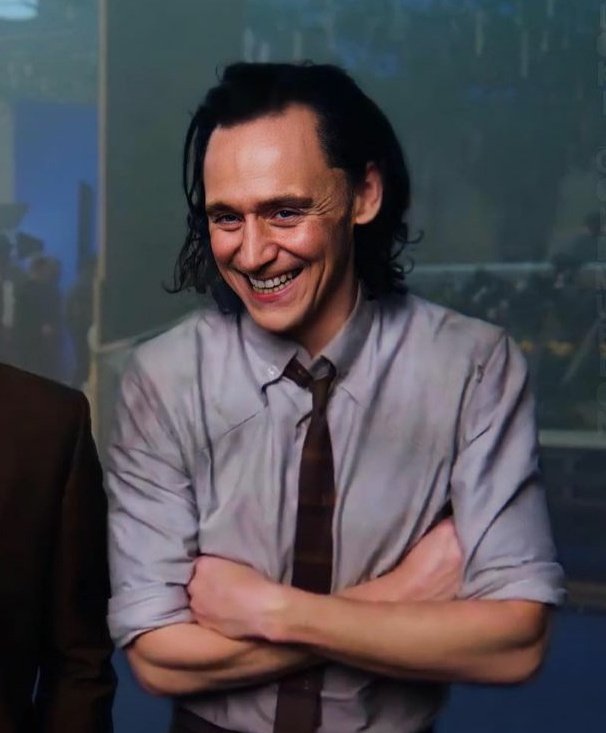 lavidahiddles's tweet photo. I still can't believe Tom is turning 41 tomorrow
He doesn't look a day over 31 π₯Ίπ #TomHiddleston #TomSpiritWeek #TomTwinTuesday https://t.co/VZa8SiwV8P