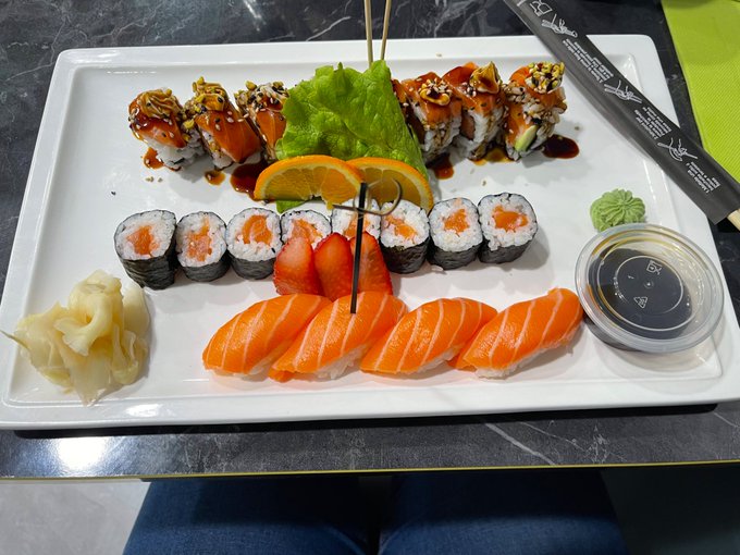 Lunch https://t.co/T8j8FLskQY