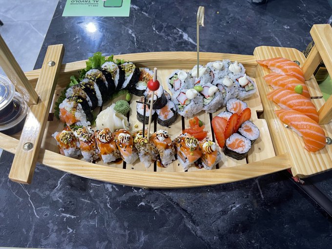 Lunch https://t.co/T8j8FLskQY