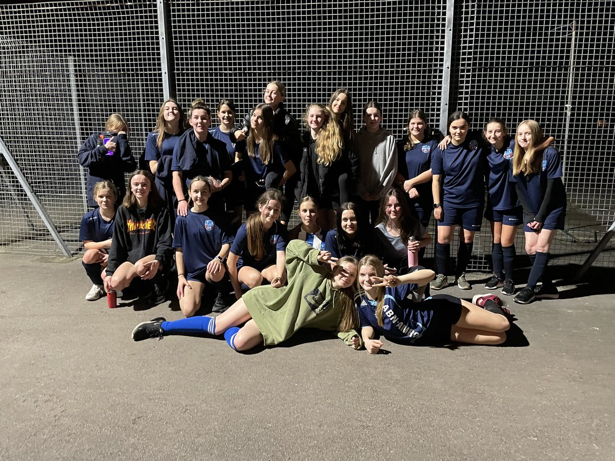 sbachutdgirls's tweet photo. Our U14s and U16s joined together for training last week to try out some Futsal in preparation for FA Pokรฉmon Futsal Cup county heats over the next month. Great to see them all together, enjoying a different version of our game #futsal #training #preparation #forall #backthebach https://t.co/vBYqiyj8cS