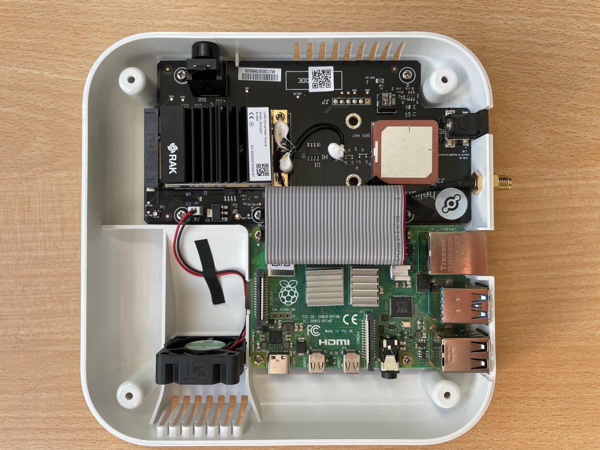 Gifts, opening 1st big box, 2nd box and the hotspot to look into. Always curious to see how things are designed. These <a href="/helium/">Helium🎈</a> hotspot are just awesome quality and cherry on the cake, GPS inside. Now <a href="/disk_91/">disk_91</a> #WioFieldTester have companion to talk with. You rock guys...