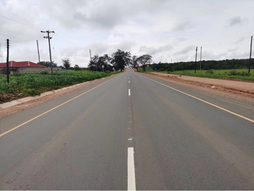 CSCEC_ES1201's tweet image. On February 3rd, the Rehabilitation of Road T1, Section between Chikankata Turn-Off to Mazabuka General Hospital (km 33.5) Project in #Zambia undertaken by #CSCEC passed Acceptance Completion .👏👏👏