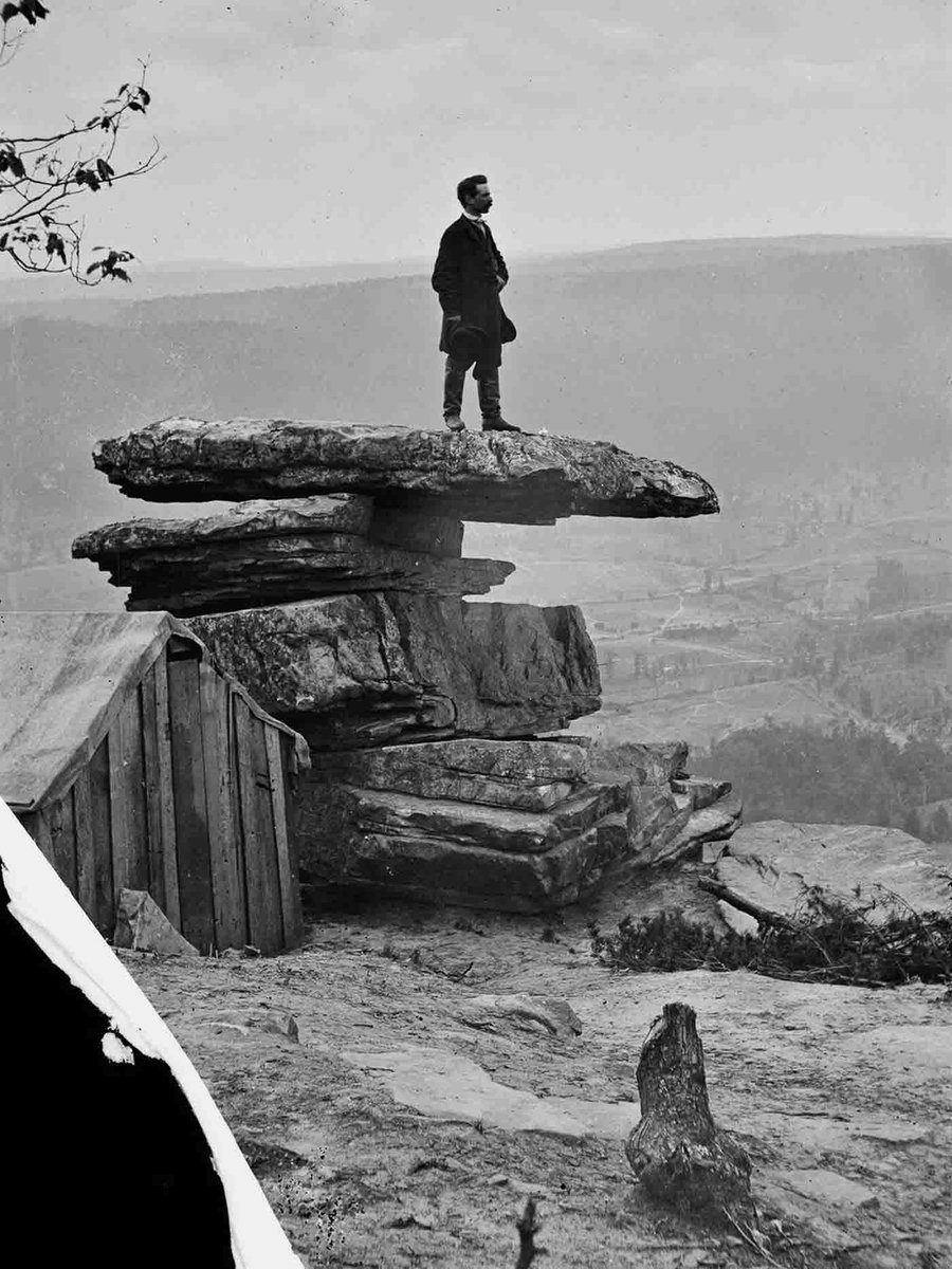 PhotosOfOld's tweet photo. A dapper man enjoys the view from on top of #Tennessee's #UmbrellaRock, circa 1890-1910.

#TheWayWeWere #US #USA #History #USHistory #TN https://t.co/XD2UGMhUF9