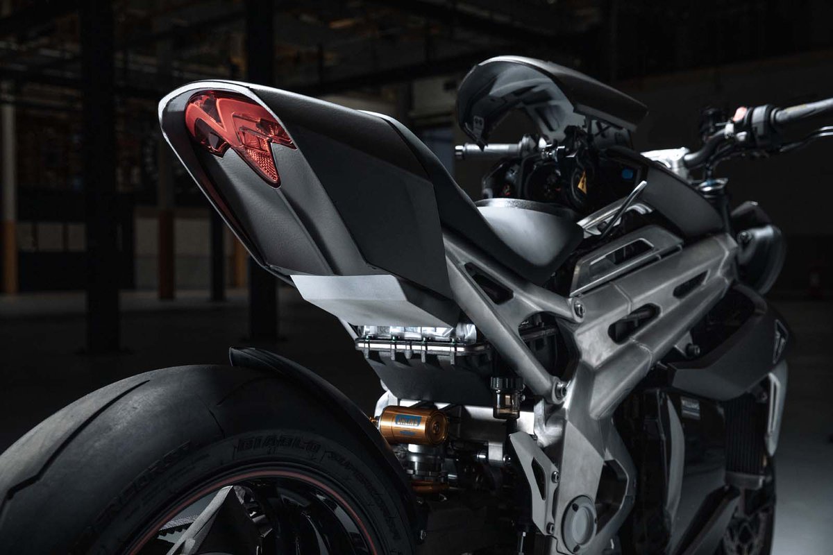HelixPowertrain's tweet photo. Today marks the official end of the collaboration stage of the TE-1 project, with the live demonstrator prototype demonstrator, which can be viewed 👉 https://t.co/b9uTQZaINH
#ev #PowerToPerform #Motorcycles
@officialtriumph @wmgwarwick @weareinnovateuk https://t.co/kOvsbaGyq8