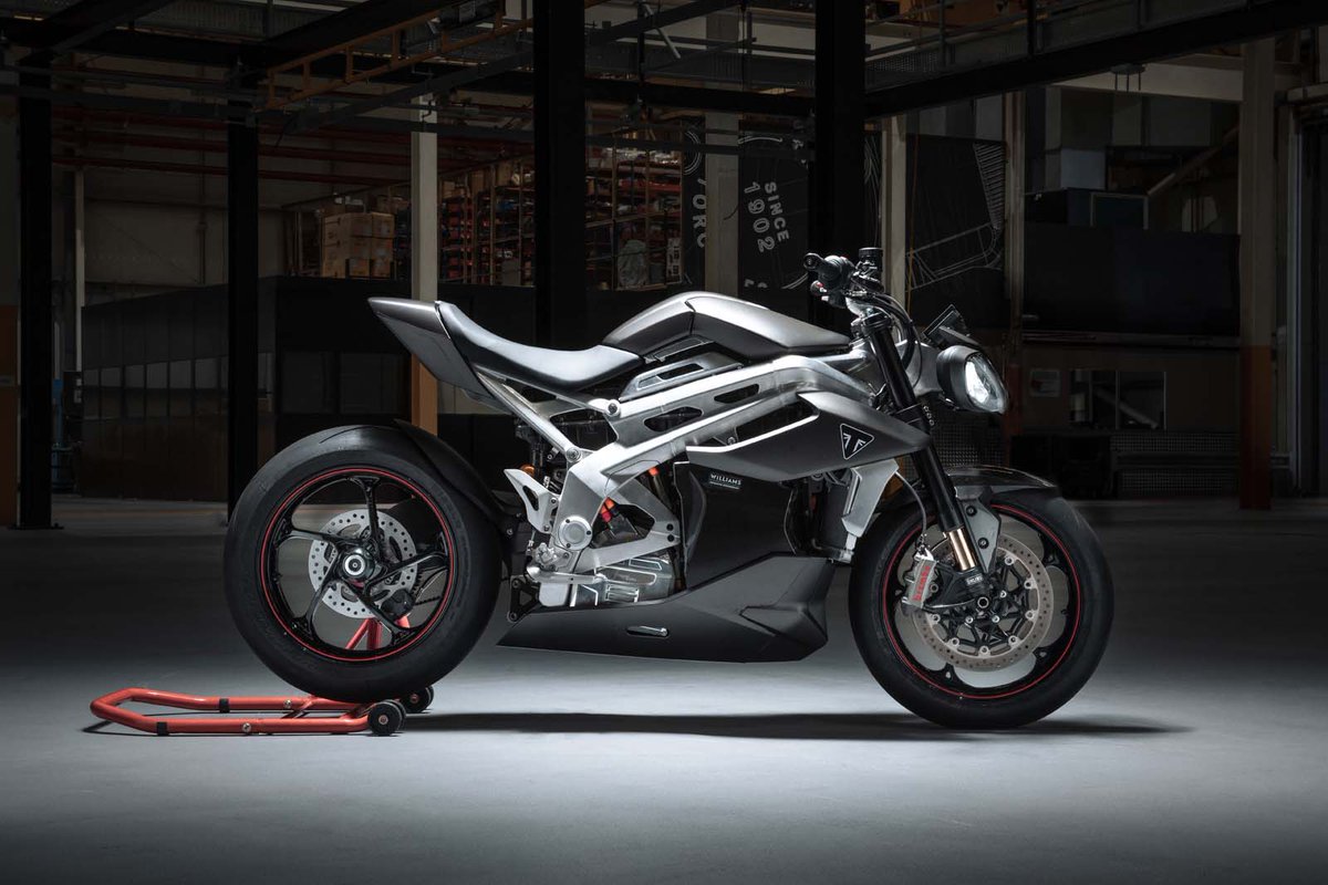 HelixPowertrain's tweet photo. Today marks the official end of the collaboration stage of the TE-1 project, with the live demonstrator prototype demonstrator, which can be viewed 👉 https://t.co/b9uTQZaINH
#ev #PowerToPerform #Motorcycles
@officialtriumph @wmgwarwick @weareinnovateuk https://t.co/kOvsbaGyq8