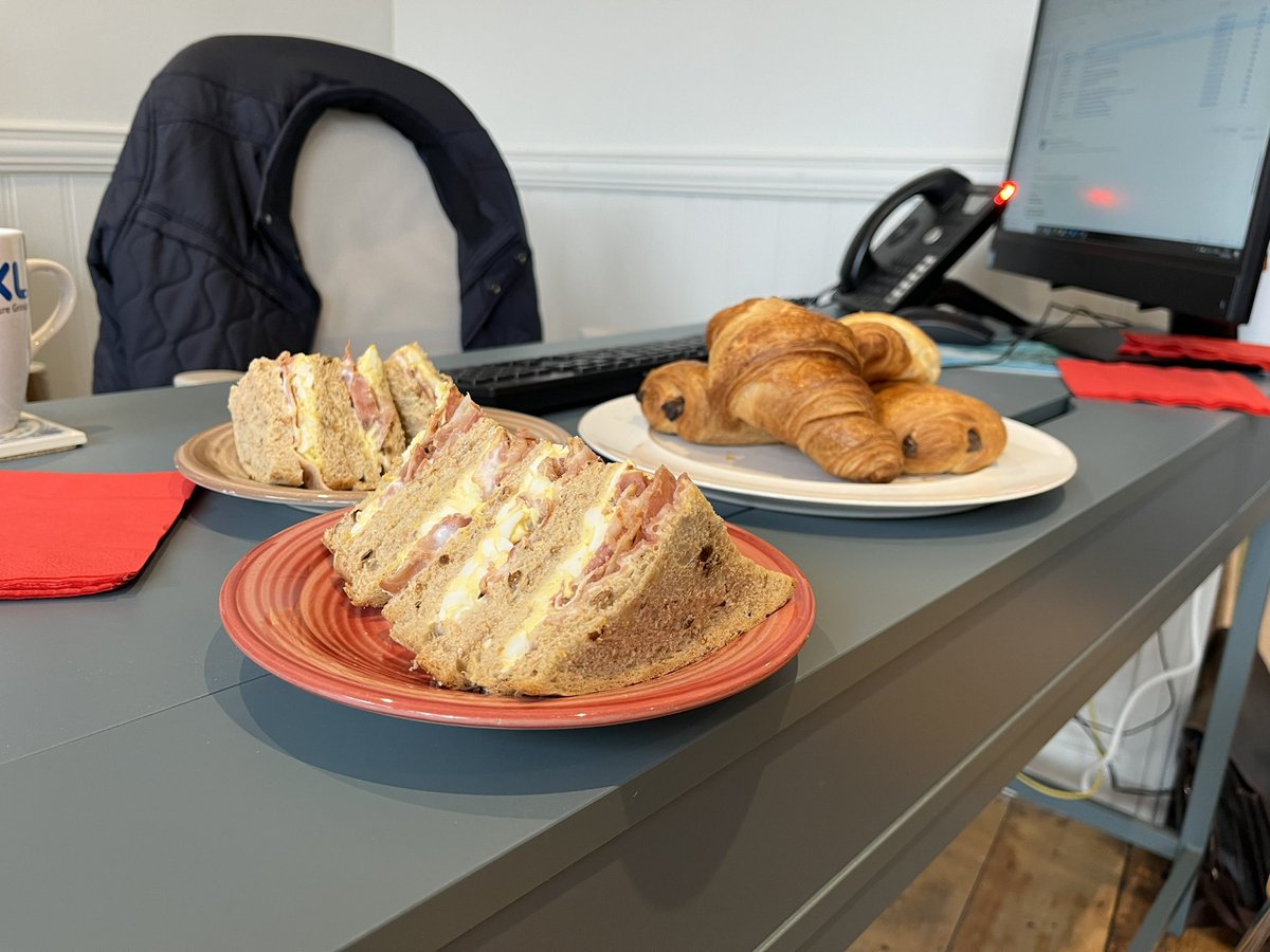 TTGJim's tweet photo. First stop - @2jstravel in Wedmore. Terrific to catch up with John and Joseph at their comfy little home right at the heart of the village. Great to see clients popping in and out. And thank you for the welcome bite of breakfast too! #TTGTop50 https://t.co/juH8Qyk22s