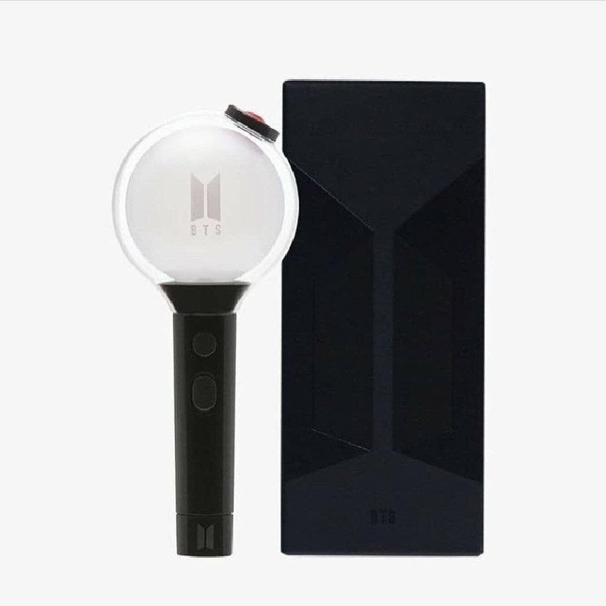 kpopbudolsph's tweet photo. Help RT | #kpopbudolsph_GOs

[SECURED] BTS Official Lightstick MOTS SE Ver. (2 slots)

₱2350/each

DOP: 50% dp on Feb 15, rem bal on Feb 28
ETA: NORMAL

Reply mine + qty

# wts lfb army bomb https://t.co/hiqjJ1GiFO