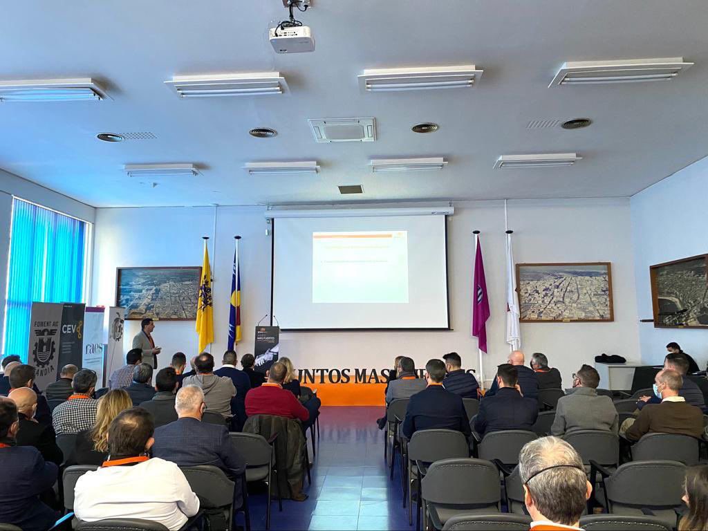 Ahora mismo Manuel Sanchis, Resp. de #eficienciaenergetica y #renovables, nos habla de la importancia del trabajo en #equipo para <a href="/grupo_peisa/">Grupo Peisa</a> 
Todos somos importantes, yendo en la misma dirección y apoyándonos, conseguiremos todo aquello que nos propongamos! 💪🏼
#grudieventopeisa
