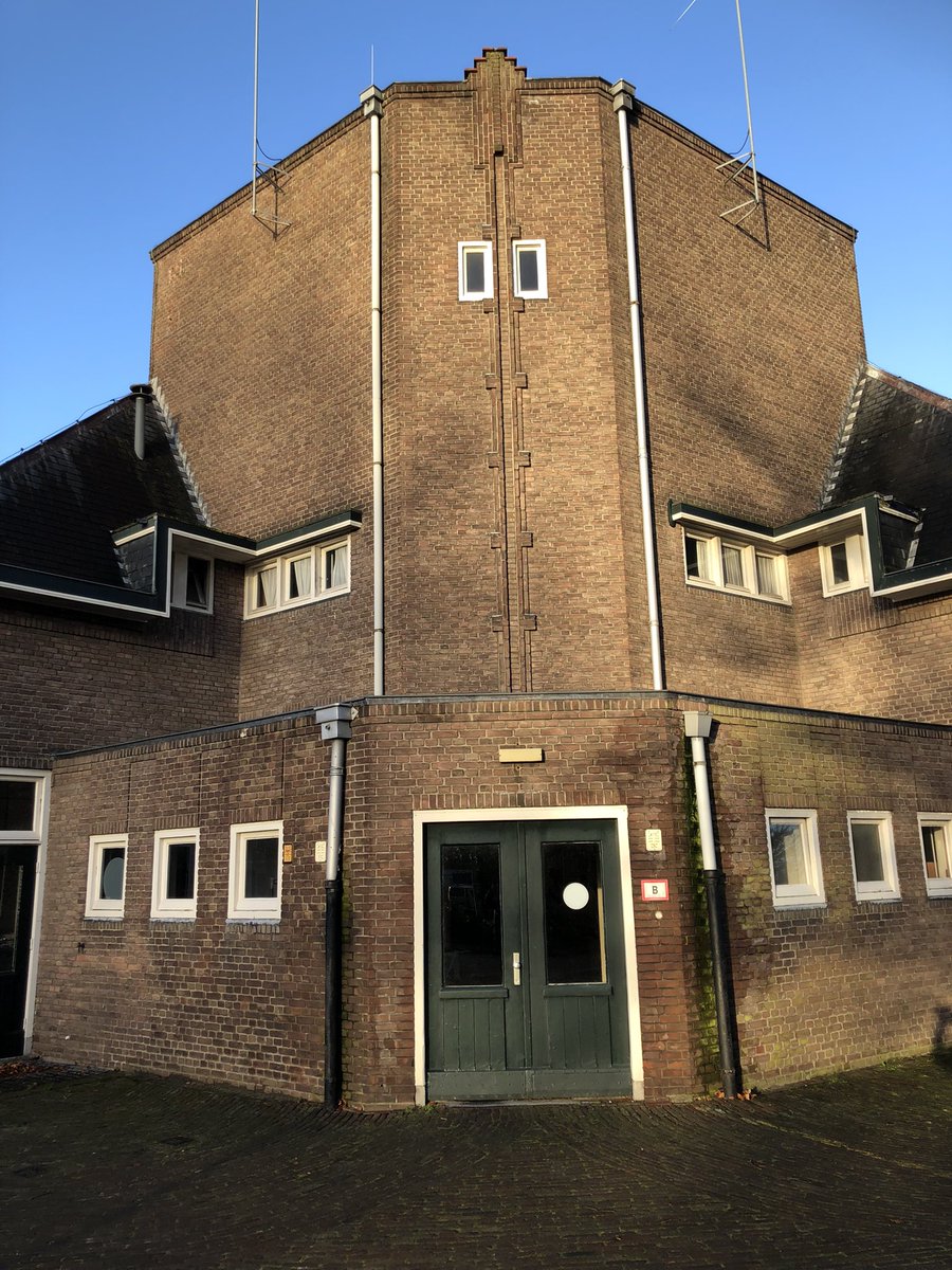 verab81's tweet photo. Statigheid binnen de psychiatrie #architectuur #ggnet #Apeldoorn https://t.co/jUbgZdEY5O