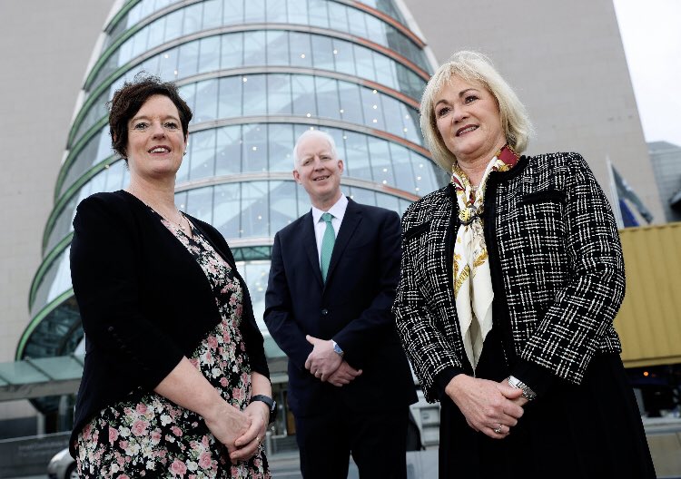 Fáilte Ireland tweet media