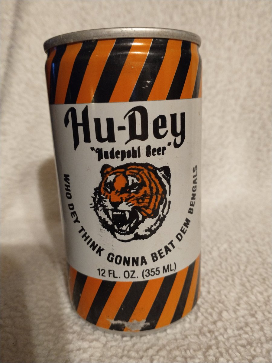 MimiDebbie01's tweet photo. The original Hu-Dey beer. Yeah, I got that. https://t.co/cNhchE5qdP