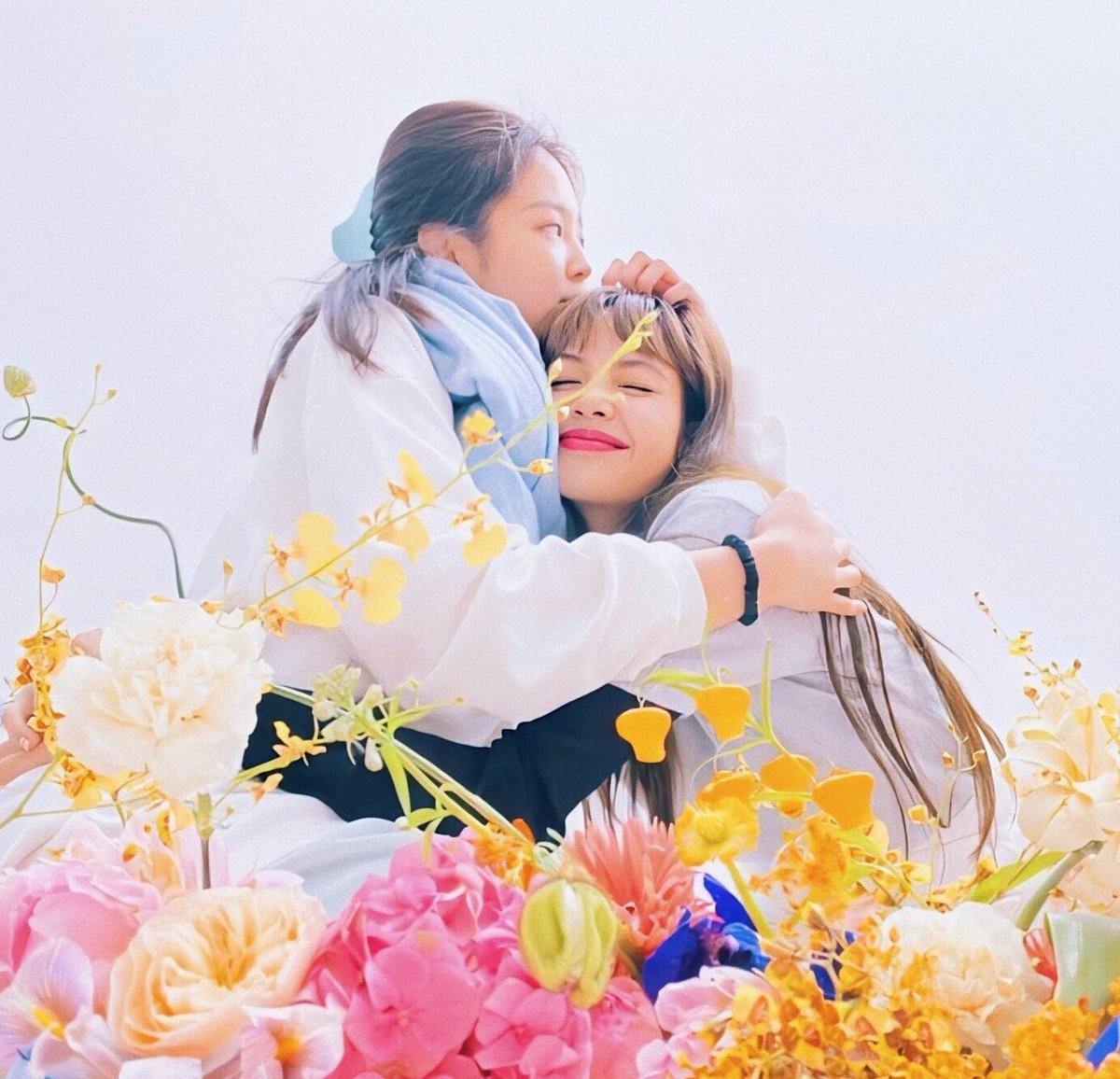 Iinibeh's tweet photo. Literally them 🥺 https://t.co/ehwElVCTDh