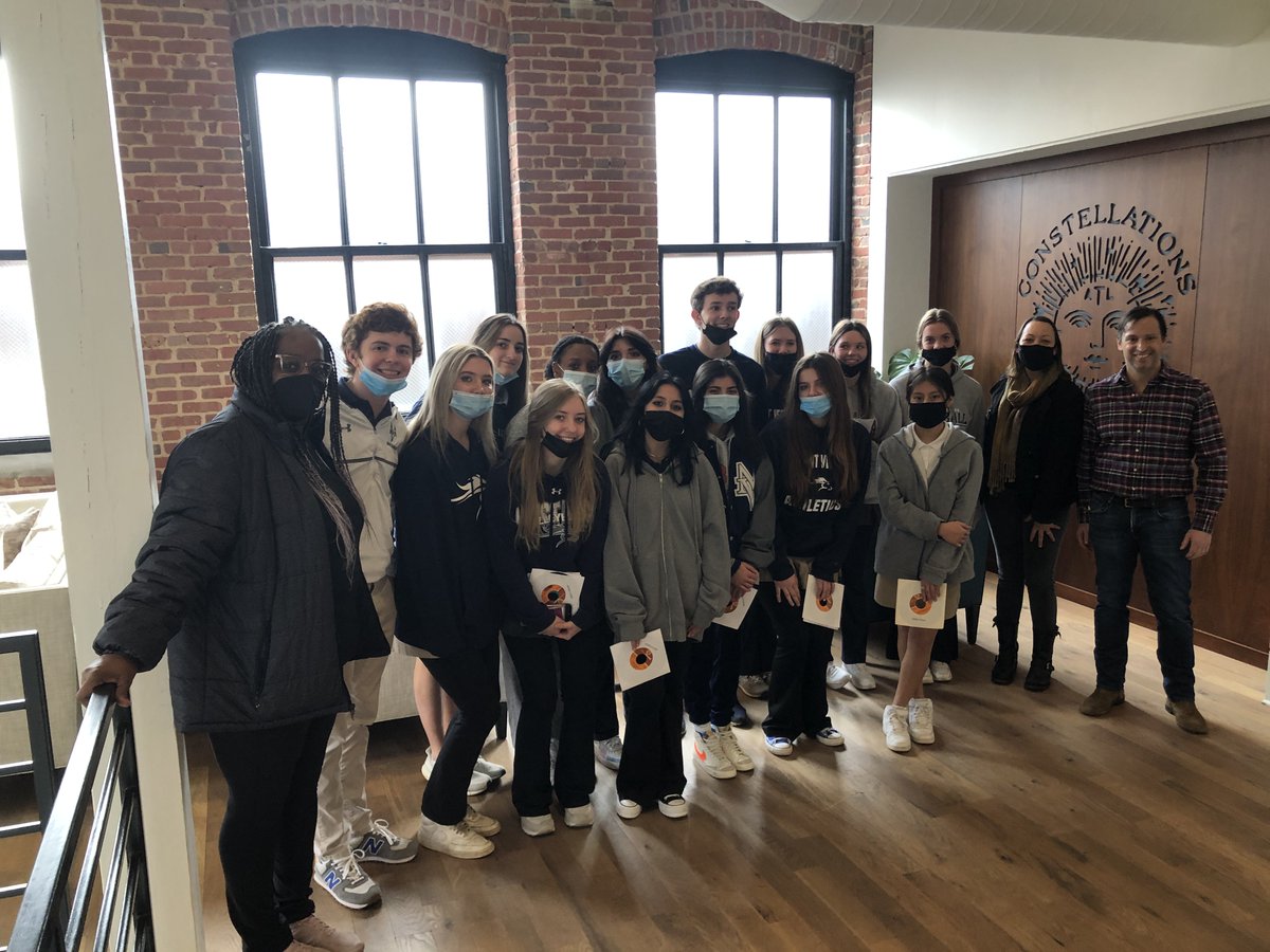 our_ms_brooks's tweet photo. Students in our course And Justice for All spent yesterday morning exploring Sweet Auburn Ave. We talked history, culture, music, preservation, ATL's civil rights legacy, and our role in the "beloved community." Love teaching hands-on history w/ @NUTINBUTburNET! #mvpschool https://t.co/Ak9wpl86y6
