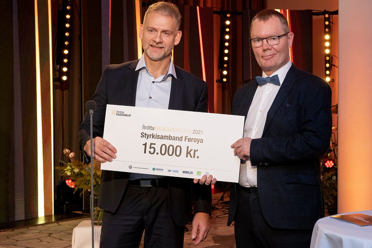 FaroeOlympic's tweet photo. The Faroese Weightlifting Association is going from strength to strength 💪🇫🇴

➡️Sports Association of the Year at the Faroese Sports Awards
➡️Confirmed as full member of the Nordic Weightlifting Federation
➡️Named host of 2024 Nordic Championships 🙌

https://t.co/paeijDx4P0 https://t.co/30jorNp5Jl