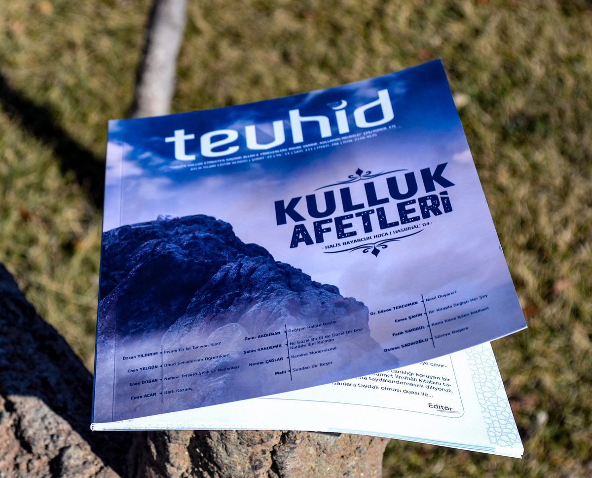 Tevhid__Dergisi's tweet photo. Şimdi ekranları karartın, telefonları sessize alın, ben de dâhil bütün hocaların/davetçilerin sesini kısın. Abdest alıp iki rekât namaz kılın, yerinizde öylece oturun ve kalbinizi dinleyin... Bakalım, Allah’ın vaizi neler söyleyecek! https://t.co/KmxUrOg28V