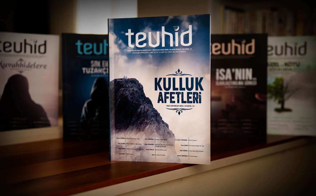 Tevhid__Dergisi's tweet photo. Şimdi ekranları karartın, telefonları sessize alın, ben de dâhil bütün hocaların/davetçilerin sesini kısın. Abdest alıp iki rekât namaz kılın, yerinizde öylece oturun ve kalbinizi dinleyin... Bakalım, Allah’ın vaizi neler söyleyecek! https://t.co/KmxUrOg28V