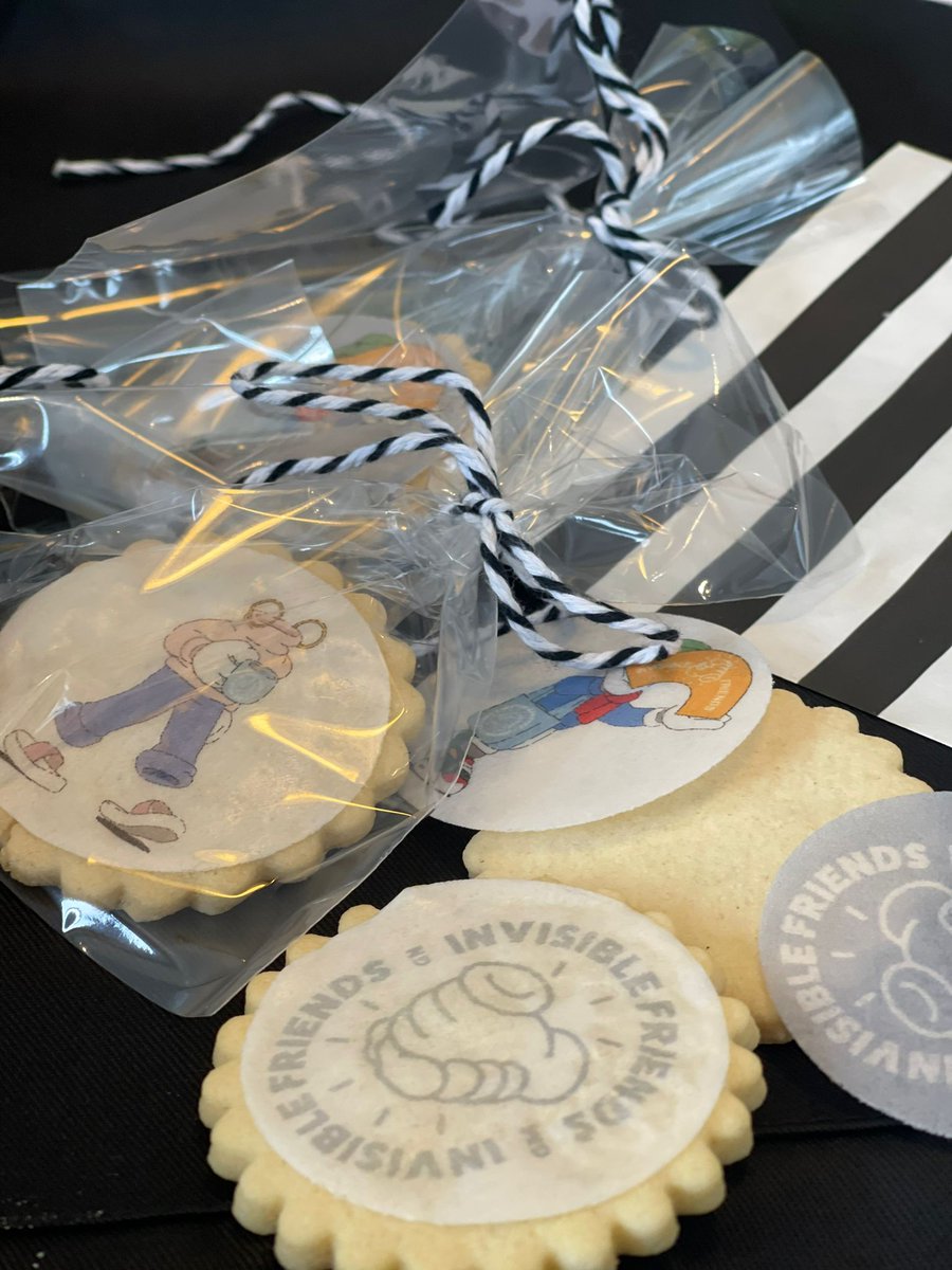 mici1810's tweet photo. I planned and executed another IF action today. I baked cookies and designed them with the IF's. You can eat anything, the pictures are printed with food coloring on edible paper with a special printer for it. Maybe you want some @InvsbleFriends @austriandentist @Ryneax https://t.co/mZDwVQvKj9