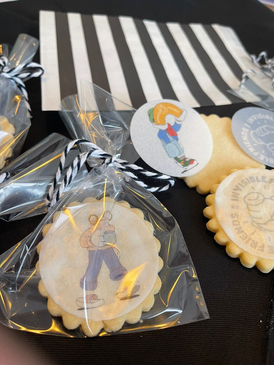 mici1810's tweet photo. I planned and executed another IF action today. I baked cookies and designed them with the IF's. You can eat anything, the pictures are printed with food coloring on edible paper with a special printer for it. Maybe you want some @InvsbleFriends @austriandentist @Ryneax https://t.co/mZDwVQvKj9