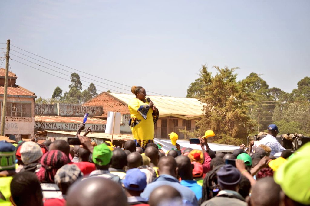 Receiving <a href="/WilliamsRuto/">William Samoei Ruto, PhD</a> earlier today at Likuyani Constituency for the Kenya Kwanza Alliance rallies in Kakamega County!

#LetsFixKakamega