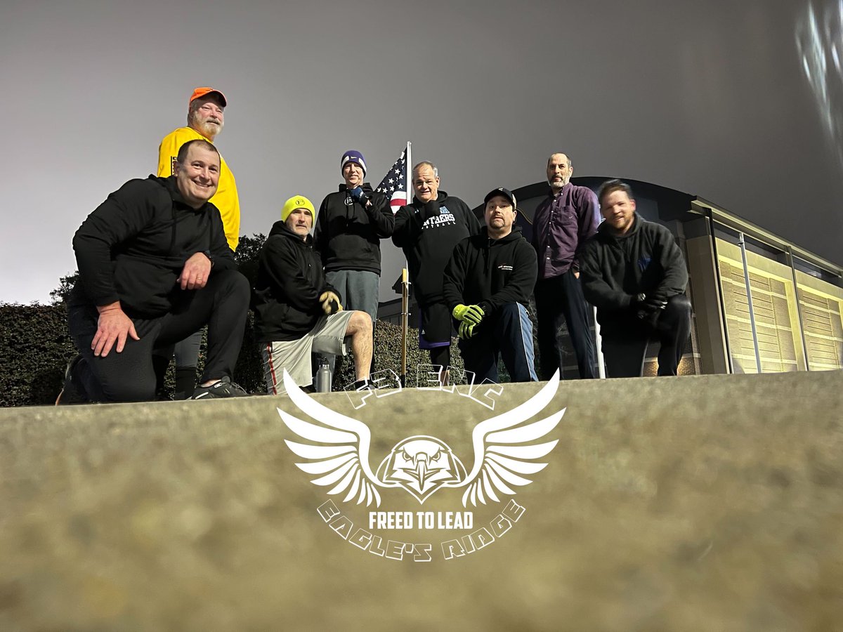 F3ENC's tweet image. 52 PAX ran, rucked, or bootcamped:

12 @ #ruckready
20 @ #runstrong 
12 @ #thesandlot
8 @ #eaglesridge

#f3counts