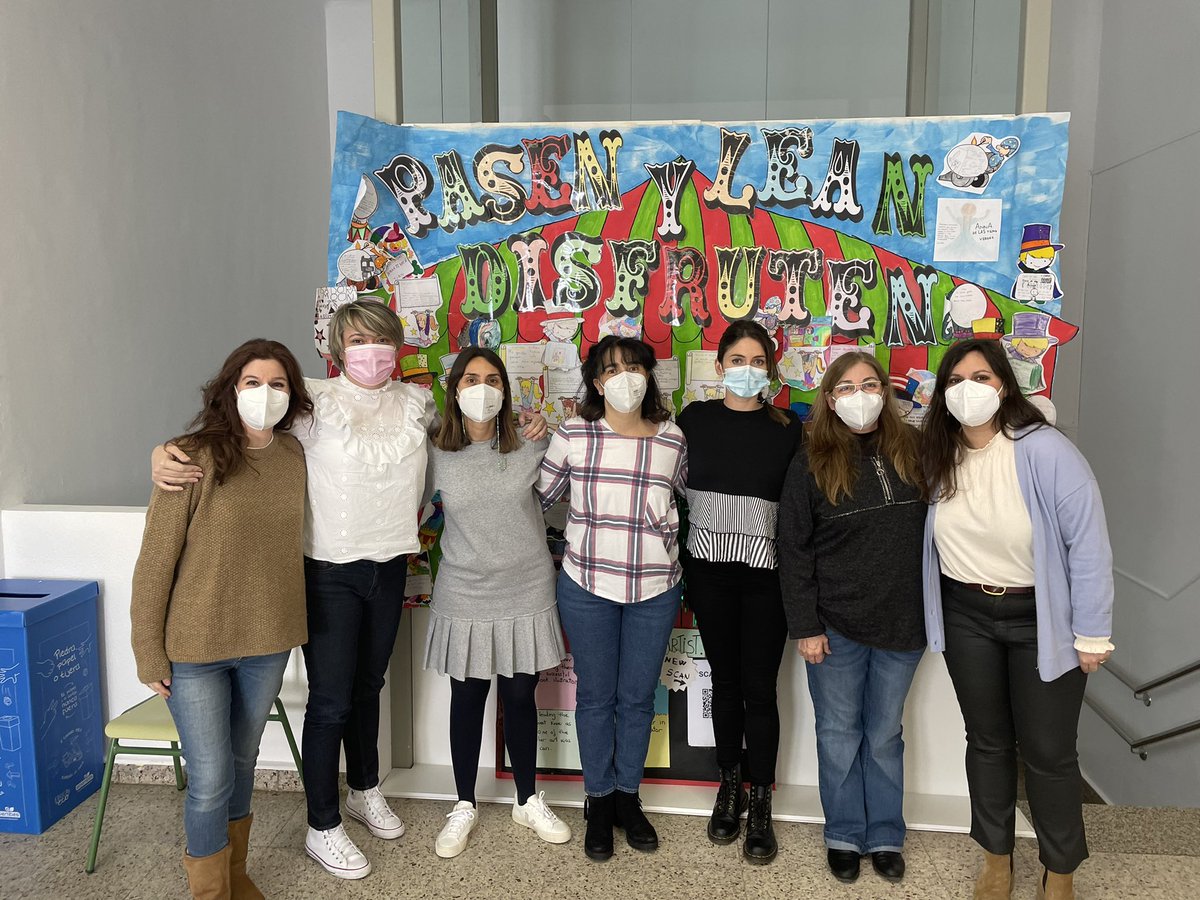 ceiprioarlanzon's tweet photo. Súper experiencia #Mentor_Actúa #observa_action @CFPIdiomas con CEIP 👨🎨 Rosales. @Myriamvch @educacyl @CFPIdiomas @fjmagdafuente. Aprendiendo e intercambiando experiencias… https://t.co/W3PBFZOm3x