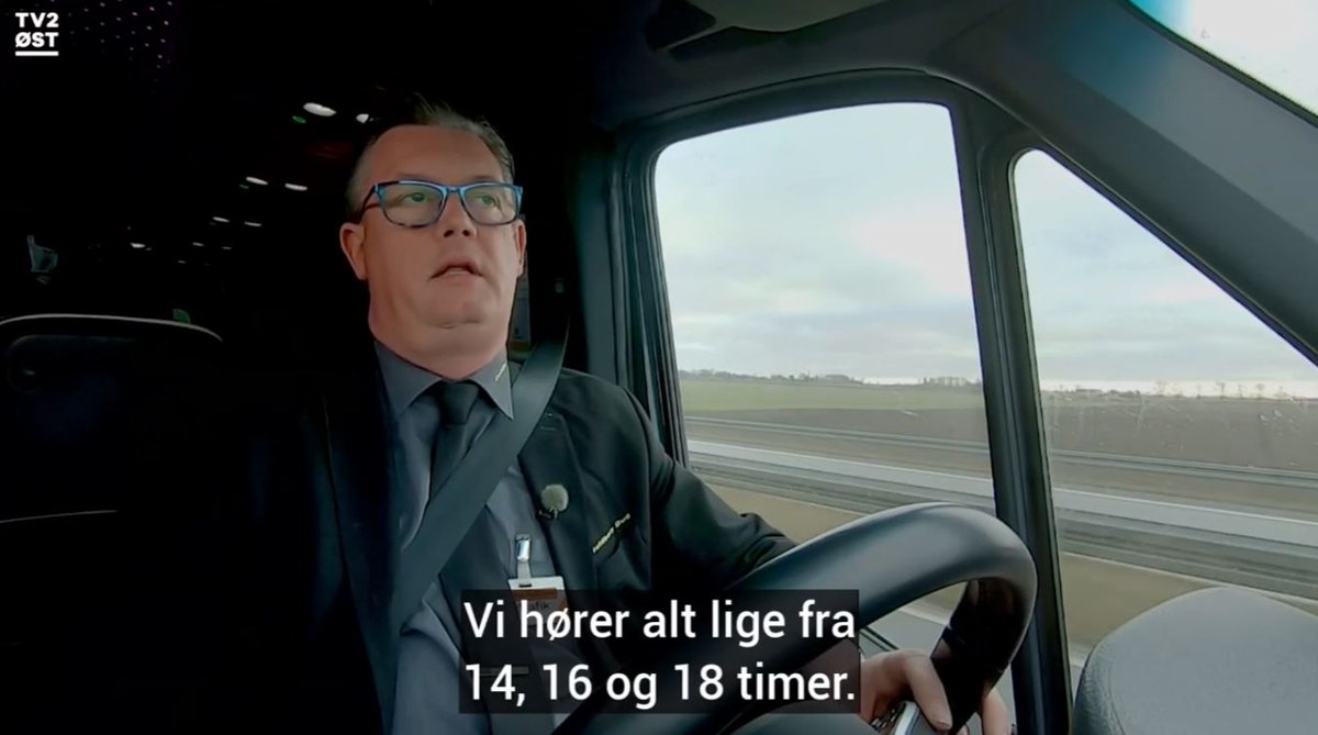 JanVilladsen3F's tweet image. God opfølgning i @TV_east på skandalesag om pressede chauffører, dumpingpriser og udbud uden ansvar i Flextrafik. Tid til handling og #FairTransport siger @3F_Fagforening og @persontransport 📺@moviatrafik @regionerne og #DKbiz #DKpol #DKtrp kan se med her tv2east.dk/naestved/fagfo…