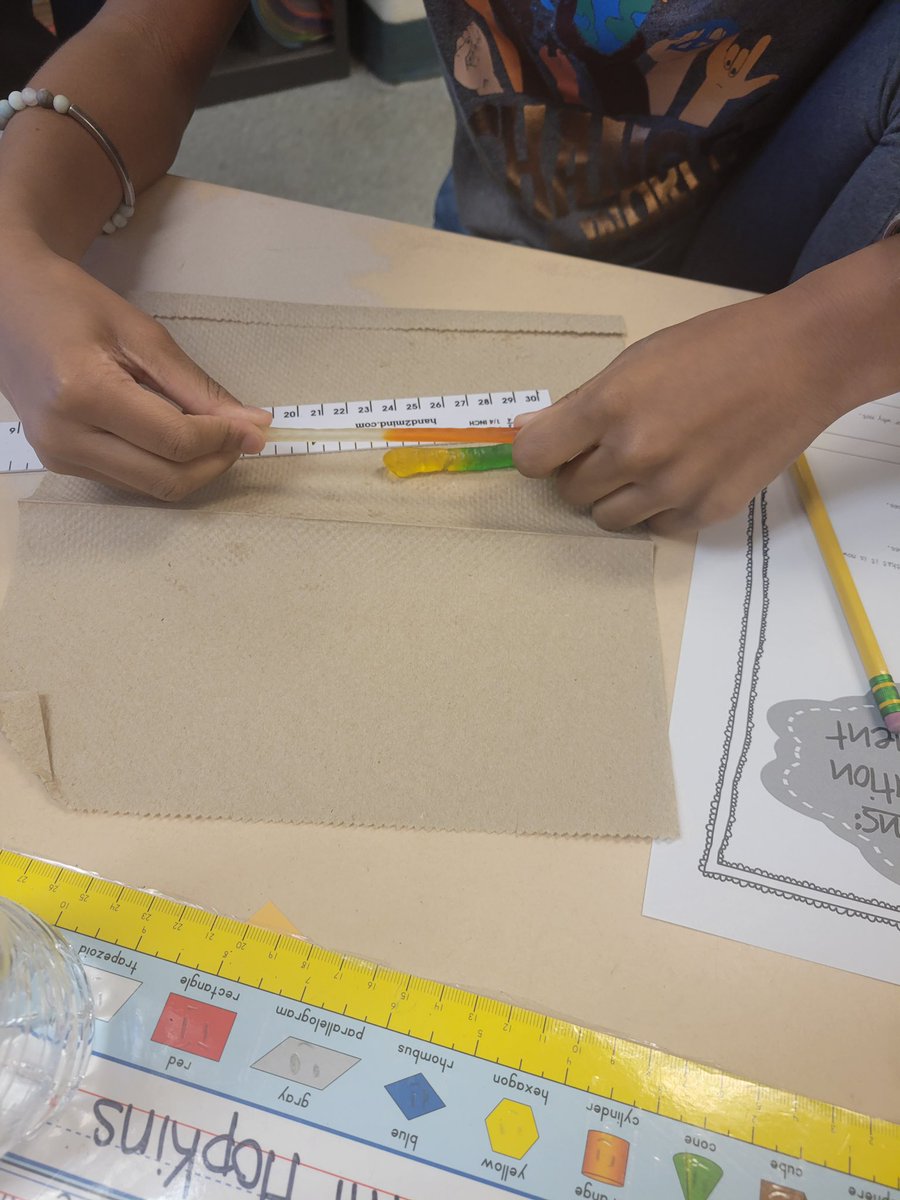 SolleyAACPS's tweet photo. Our third grade students in Ms. Oswinkle’s class measured gummy worms using a 1/4 inch ruler. 🪱 Math is sweet! @AACPS_PK5Math @AACountySchools https://t.co/8xdId8EQS4