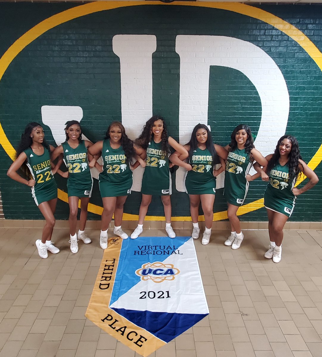 MPSAL's tweet photo. The Jeff Davis High cheerleaders finished 3rd of 8 in the national qualifying regional competition and received a bid to the national competition! The squad did not travel, but receiving a bid is a huge accomplishment! #JDVols https://t.co/jsxM7CjqKn