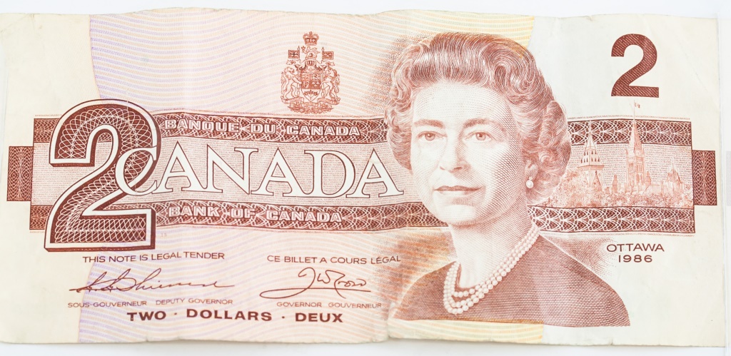 888auctions's tweet photo. 1986 2 Dollar Canadian Bill
(Auction Date: Thursday, February 10th, 2022 at 2:00 PM)

View item at: https://t.co/czdH8txgfE

#888auctions #currencycollection #currencycollector #numismatics #numismaticssociety #numismaticsforever #Canadiancurrency https://t.co/mrHtRiRtsb