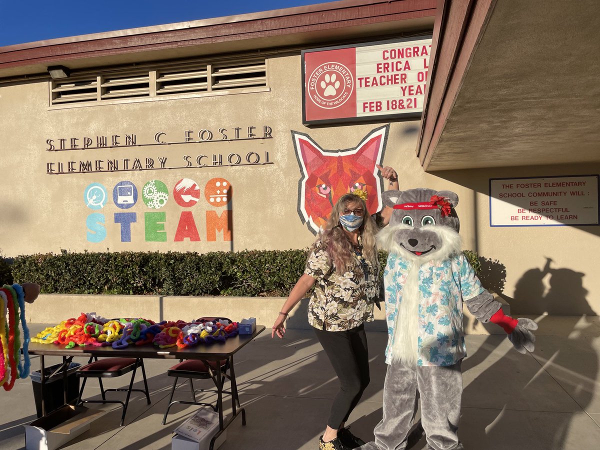 foster_sdusd's tweet photo. Jog a Thon Hawaiian Day!  Reaching goals in support of our students! Thanks for greeting us all with Hawaiian Leis today PTA! ⁦@sdschools⁩ ⁦@foster_sdusd⁩ ⁦@FosterWildcats⁩ https://t.co/g9p5K9RTeT