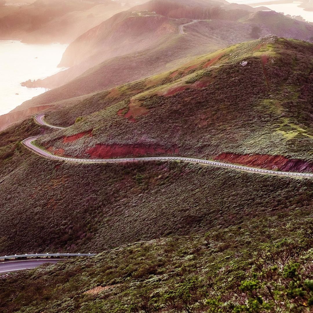 CyclingLocation's tweet image. You will struggle to find a challenging ride more beautiful than Hawk Hill.
📍Hawk Hill
Via @iebutters
