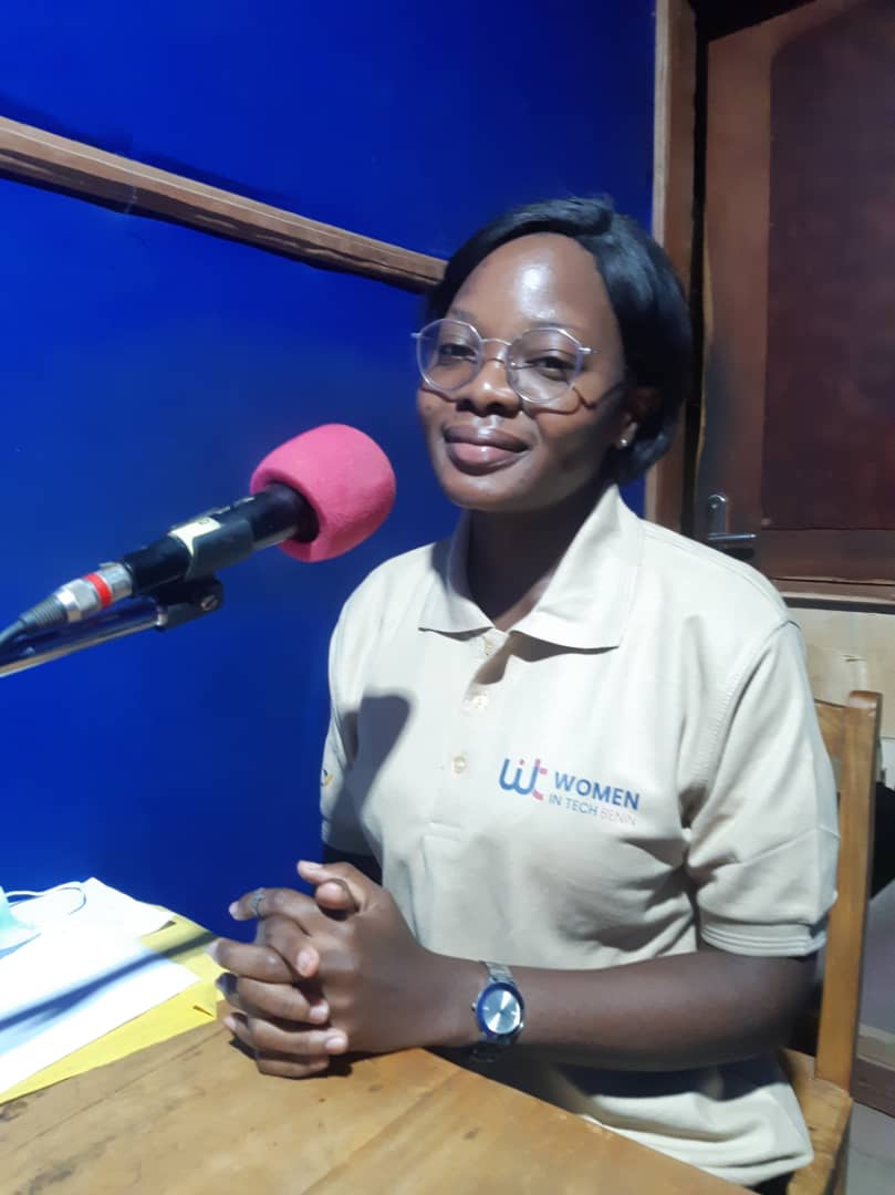#TournéeNationaleWITBenin 
#AïchaOukpedjo une des communicatrices de notre tournée (étape de #Nikki) intervenait il y a quelques heures dans le journal parlé de 13h de la radio #UrbanFM  #Parakou.Elle a répondu au micro de Blandine KEGUE pour partager avec les auditeurs/trices⤵️