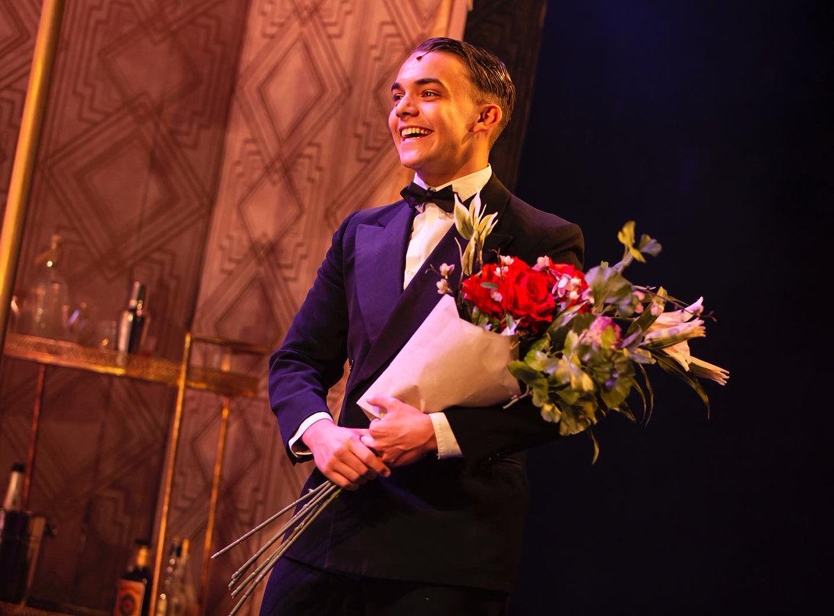 ArtsEdLondon's tweet photo. Huge congratulations to all cast, creatives and crew for their work in #GentlemenPreferBlondes, opening TONIGHT 🎉

It's the last of our BA (Hons) Musicals for this year's graduating students, so don't miss out (if you can get a ticket!)

📸 ⁦@peachyraith⁩ https://t.co/b9Mb9LhARp