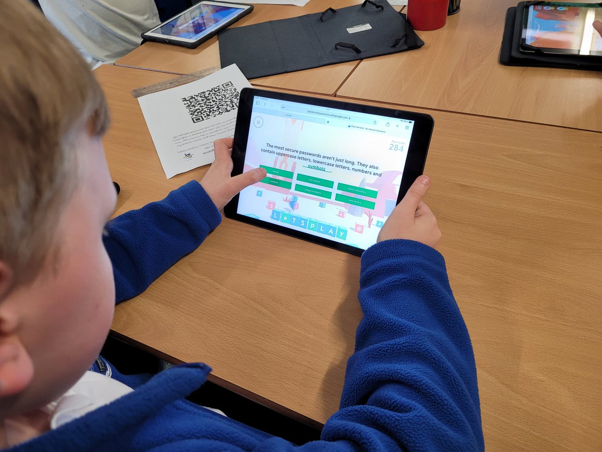 RPSComputing's tweet photo. Pupils  working  hard to outrun the hackers and build a fortress with strong passwords to secure their character's private messages and contact info. #SaferInternetDay #google #toweroftreasure https://t.co/PpOTy2Yc59