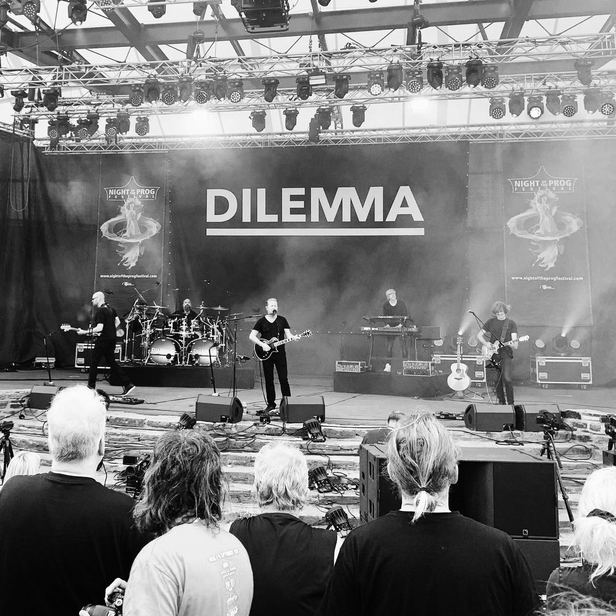 Dilemma had to cancel Prognosis show due to injury.
Unfortunately we had to cancel our show at Prognosis Festival due to a hand injury of Dilemma drummer Collin Leijenaar. We hope to get back on the road as soon as possible, and wish Collin a speedy recovery.