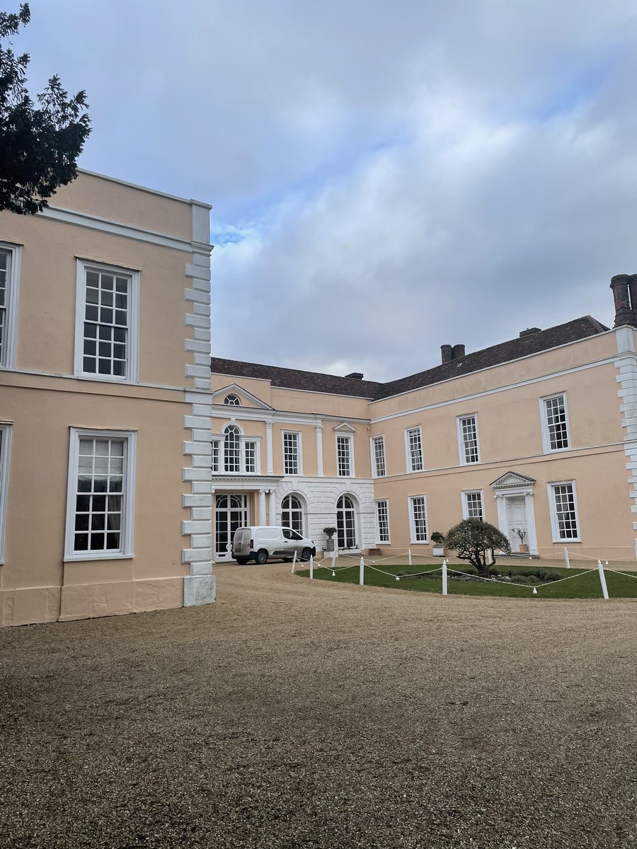 Yesterday I cancelled my Netflix subscription and today my offer was accepted on this place. Thank you Kirsty!!!!