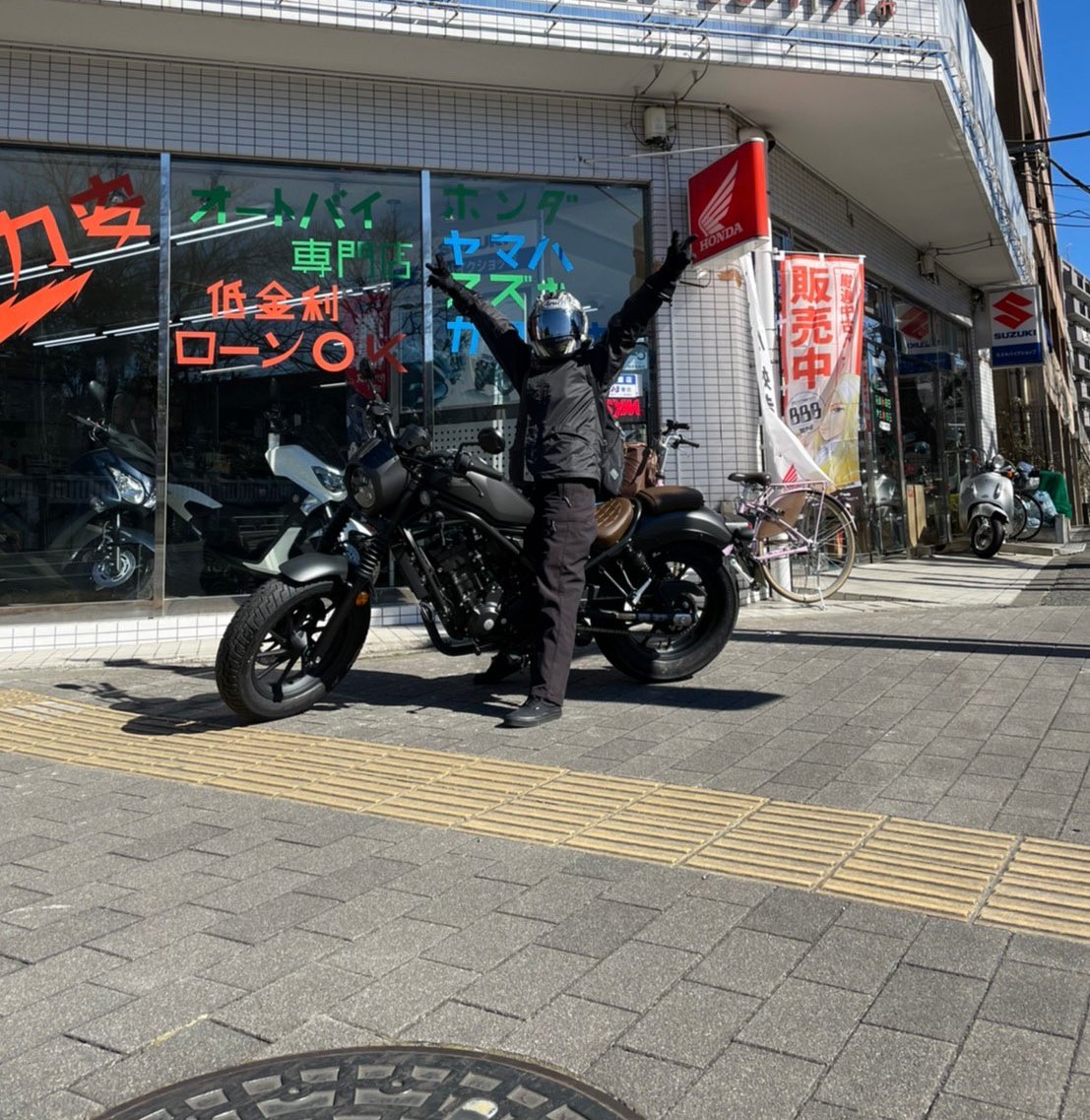 Rebel250_'s tweet photo. 半年待ちの新車やっとゲット❤️250ccは3代目になります😏 https://t.co/PsXg4kxuZH