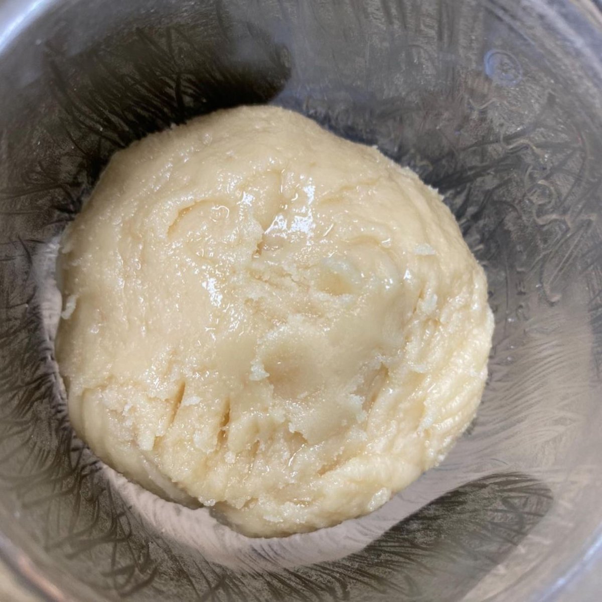 olio710's tweet photo. 👉From left to right👈: 🍋 Lemon Lava #8, 🍈 GuavaZ + Aloha Limone, ⛽️ Sour D x Wilson #3 This batter is cured in a completely dark room temperature environment and is not exposed to any additional heat after pressing, preserving its original terpene profile 🤤 https://t.co/8cTI8U9maD