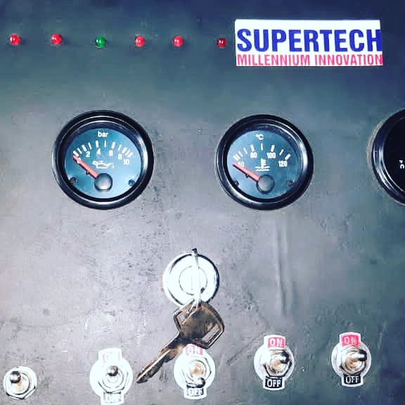 supertechinnov2's tweet photo. Nigerian youths are lazy they say...
But take a look at what some group of Nigerian youths are doing outthere 
They are Innovating things in there own way
#nigerian made foreign control board for dredger
#supertechmillenniuminnovation
@supertechinnov2 https://t.co/dUBcv2zVL3