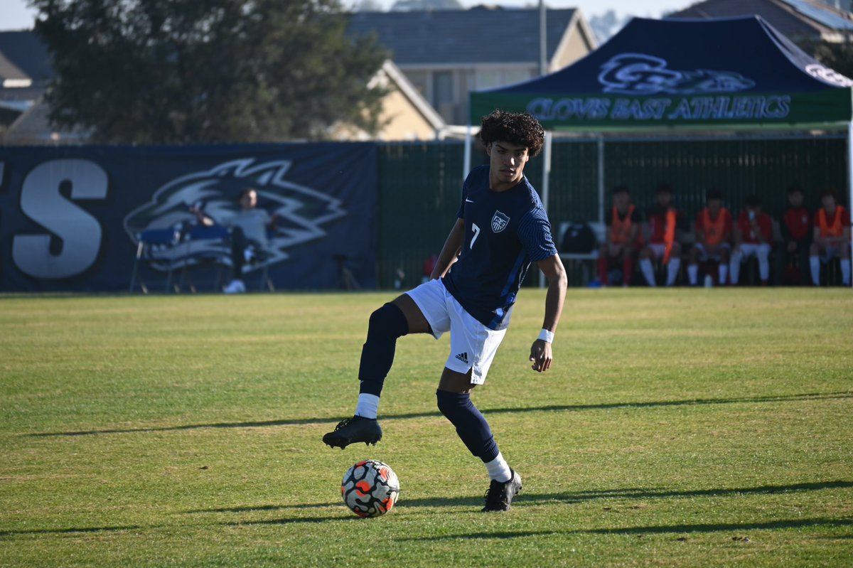 Boys’ ⚽️:
Clovis East and Central are tied atop the TRAC standings at 6-1-1. Two tough road games today for each: CE at Clovis, Central at Clovis North.

<a href="/GrizzlyFutbol/">GrizzlyFútbol</a> travels to Clovis East Friday in TRAC finale.