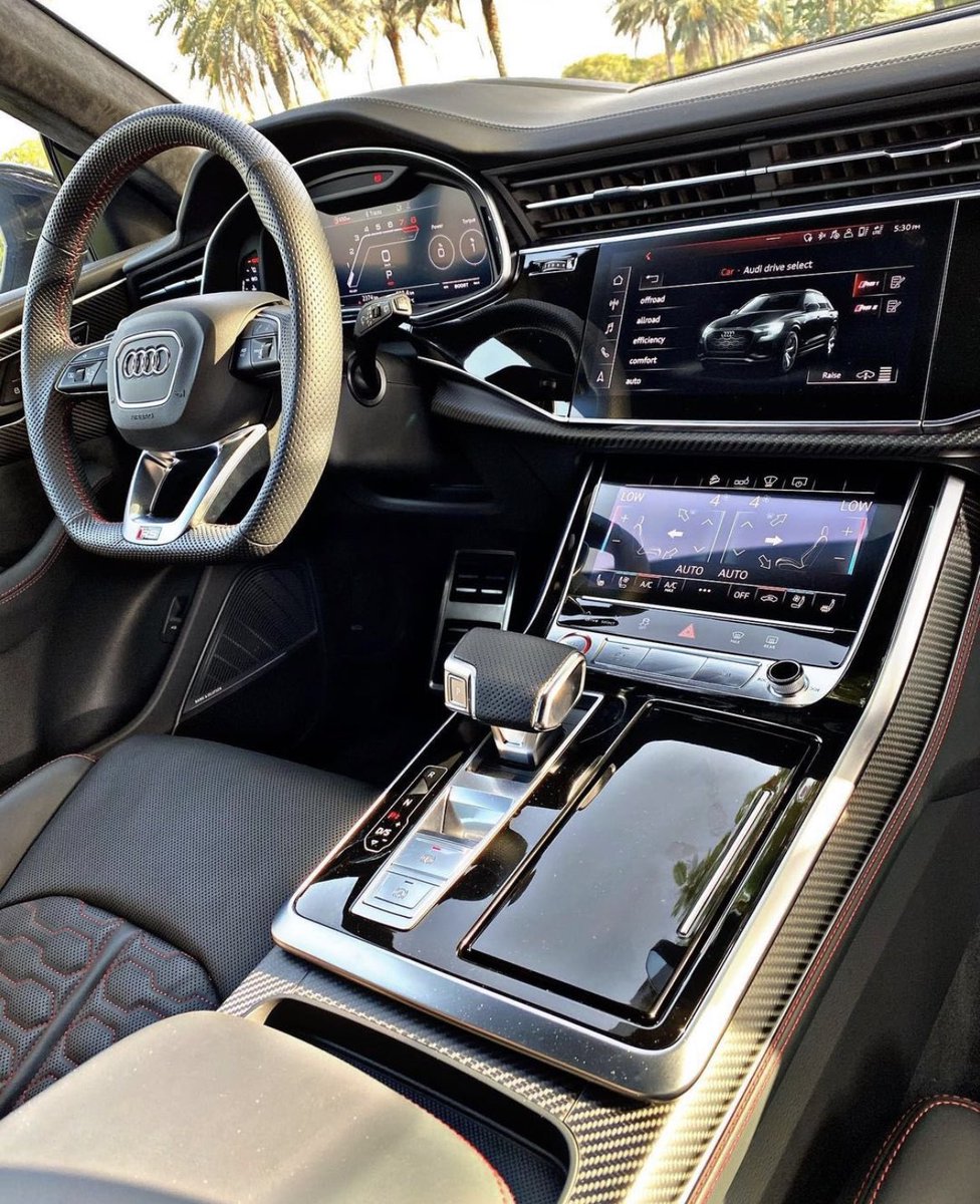 LUXURY 🏁 tweet media