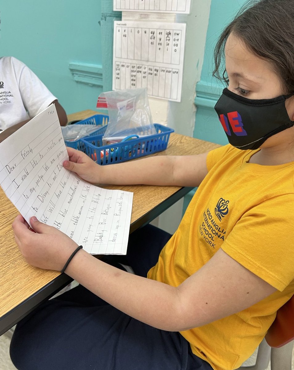 NAISNY's tweet image. Year 2 have been writing birthday party invitations in class. The children used their imaginations to dream up the best birthday party they could think of, then used their Fred Fingers to sound out longer words for more accurate spelling. #nae #naisny #Phonics