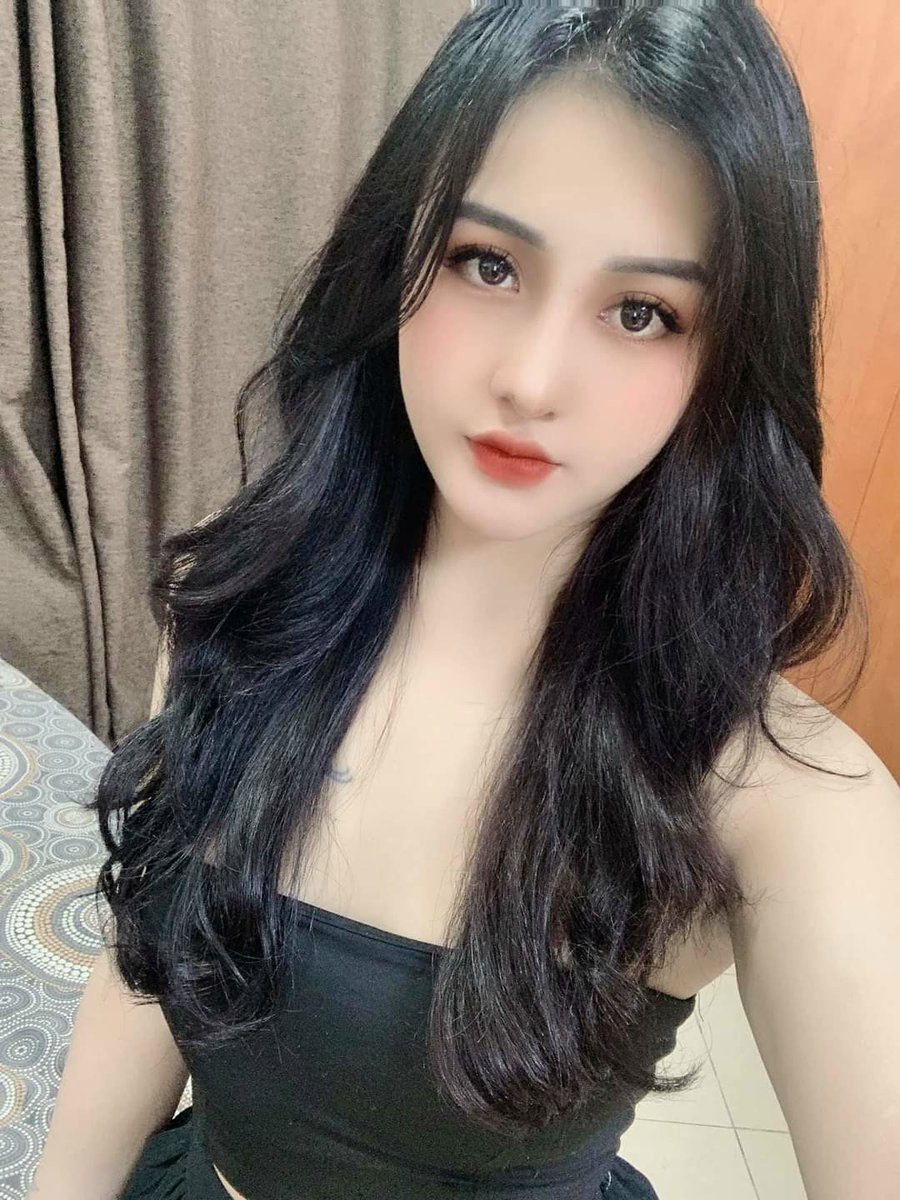 vixinhh511's tweet photo. Em bé k dc lì xì 🥺 https://t.co/lyHo1c1jVc